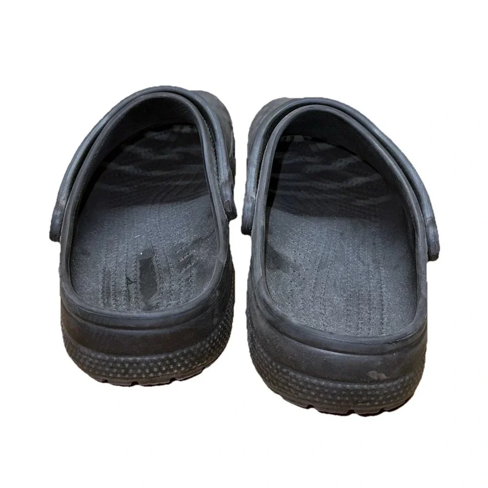 Crocs Clogs Black Unisex Men's 10 /‎ Women's 12 Classic Round Toe Shoes Slip On